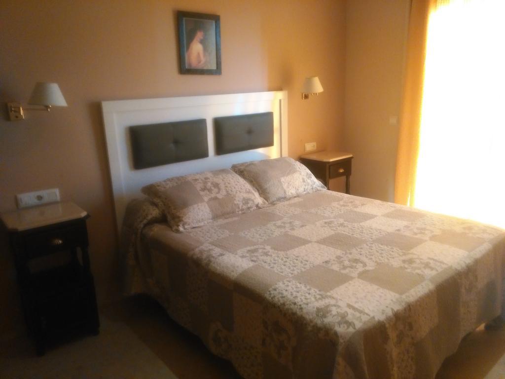 Hostal San Luis Almodovar del Rio Exterior photo